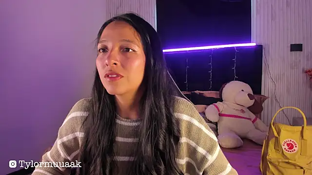 Valery wang online show from 09-22-25, 12:22