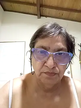 florecita69 online show from 10-19-25, 01:41