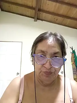 florecita69 online show from 10-15-25, 02:21