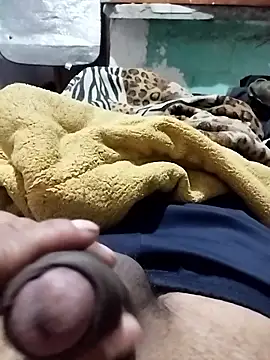 Snapshot of estuker22 chatting on 01-11-26, 04:25 estuker22 online show from 01-11-26, 04:25