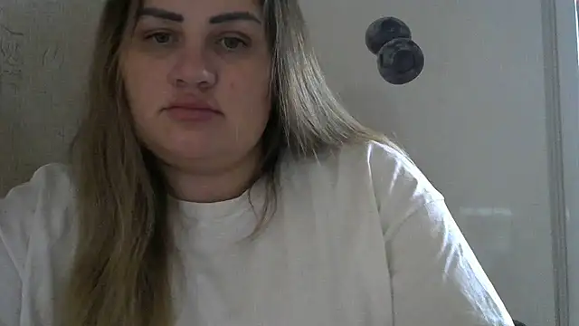 Snapshot of Honeydew-Waves chatting on 11-20-25, 06:47 Honeydew-Waves online show from 11-20-25, 06:47