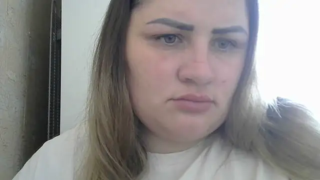 Snapshot of Honeydew-Waves chatting on 03-02-26, 07:15 Honeydew-Waves online show from 03-02-26, 07:15