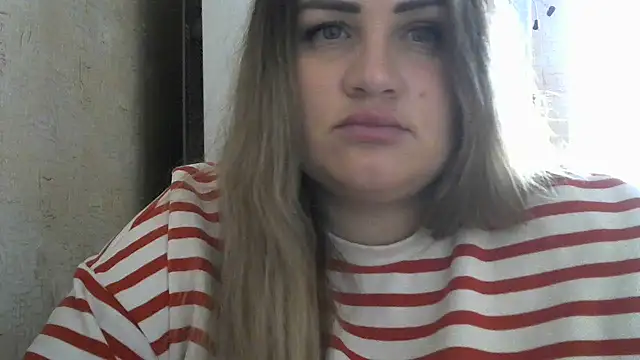 Snapshot of Honeydew-Waves chatting on 11-11-25, 08:31 Honeydew-Waves online show from 11-11-25, 08:31