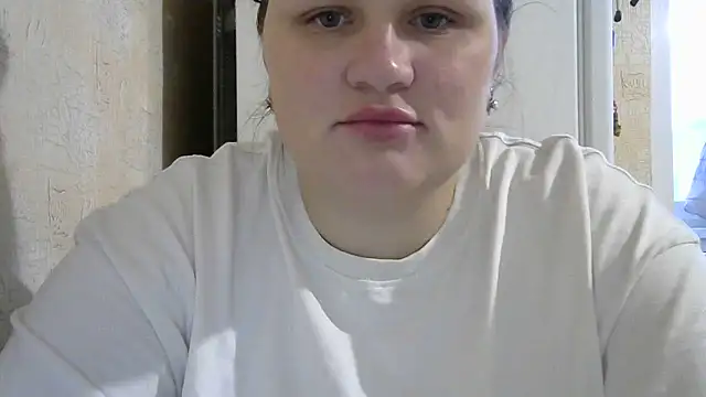 Snapshot of Honeydew-Waves chatting on 11-13-25, 05:55 Honeydew-Waves online show from 11-13-25, 05:55