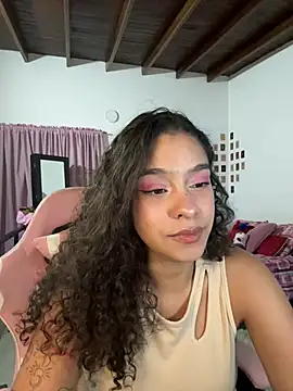 Snapshot of Arteatenea__ chatting on 06-04-26, 03:00 Arteatenea online show from 06-04-26, 03:00