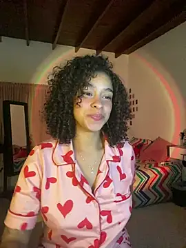 Snapshot of Arteatenea__ chatting on 03-18-25, 03:56 Arteatenea online show from 03-18-25, 03:56