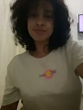 Snapshot of Arteatenea__ chatting on 12-29-24, 06:14 Arteatenea online show from 12-29-24, 06:14