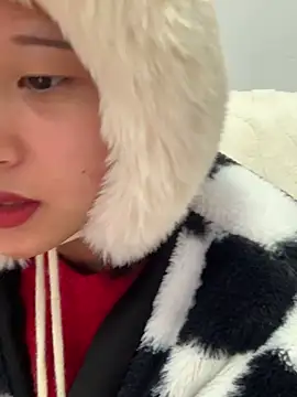 Xiaoli6688 online show from 12-19-24, 09:40