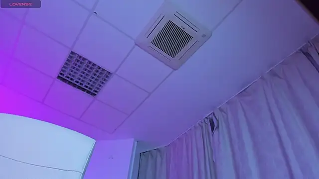 SinCityLiz online show from 11-18-25, 10:45