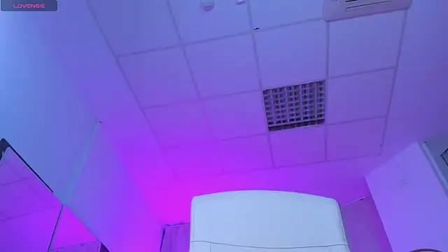 SinCityLiz online show from 10-24-25, 03:44