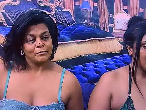 indianCherryPie online show from 11-28-25, 10:10