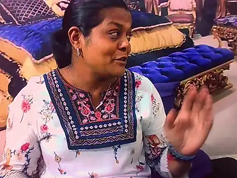 indianCherryPie online show from 02-02-26, 05:28