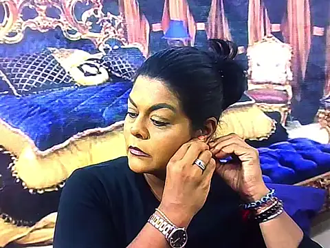 indianCherryPie online show from 10-27-25, 05:41