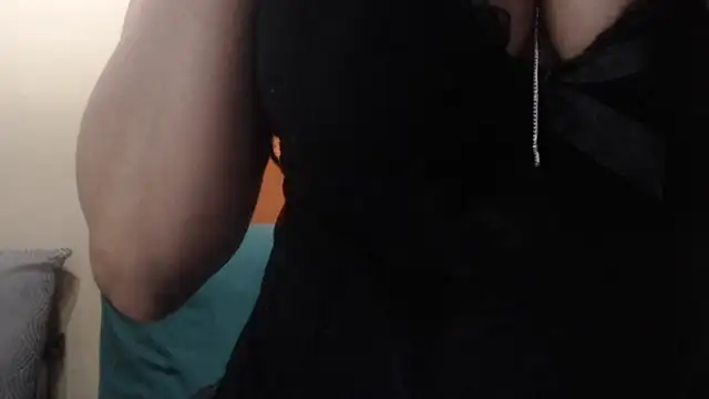 Snapshot of AssSeductress43 chatting on 10-04-25, 03:52 AssSeductress43 online show from 10-04-25, 03:52