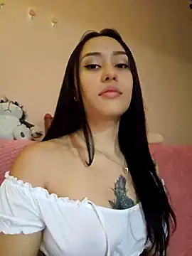 Snapshot of Selena_blake chatting on 03-02-25, 10:47 Selena blake online show from 03-02-25, 10:47