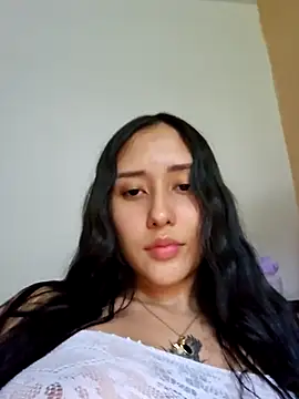 Snapshot of Selena_blake chatting on 03-21-25, 10:39 Selena blake online show from 03-21-25, 10:39