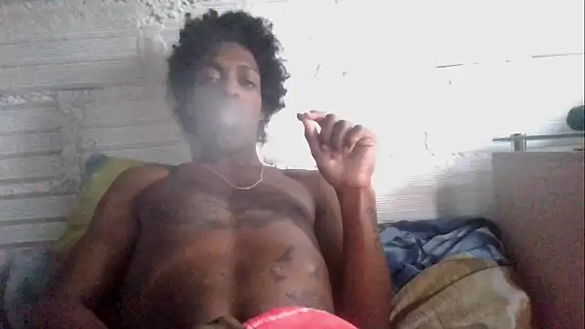 Snapshot of LarryCollin chatting on 10-26-25, 12:49 LarryCollin online show from 10-26-25, 12:49