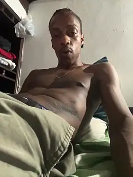 Snapshot of LarryCollin chatting on 03-16-25, 12:00 LarryCollin online show from 03-16-25, 12:00