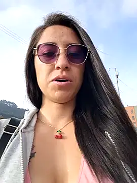 Snapshot of VALERY-03_ chatting on 02-09-25, 12:52 VALERY-03 online show from 02-09-25, 12:52