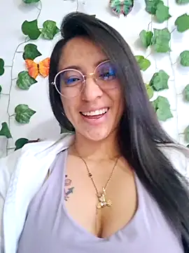 Snapshot of VALERY-03_ chatting on 09-20-25, 12:10 VALERY-03 online show from 09-20-25, 12:10