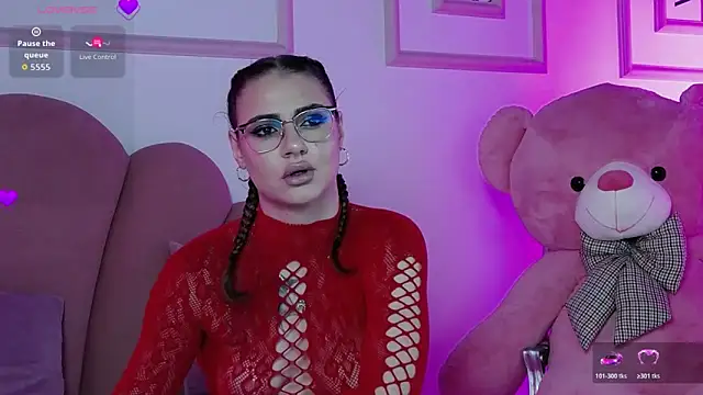 Abby  White online show from 10-26-25, 04:51