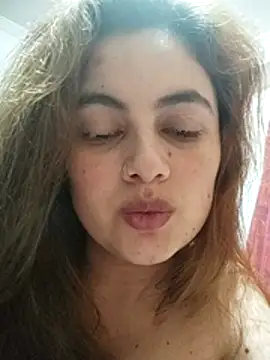 Nicolle Jansen online show from 11-09-25, 05:11