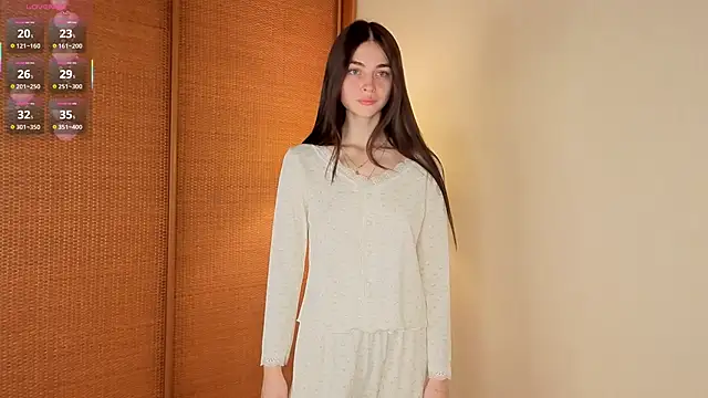 MaryJacksoon online show from 11-04-25, 07:23