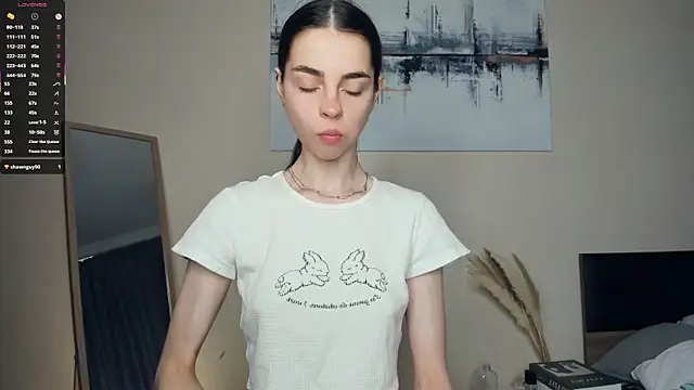 MaryJacksoon online show from 06-15-26, 07:52