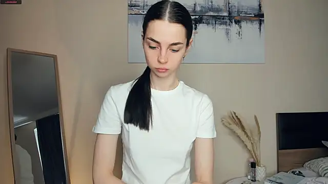 MaryJacksoon online show from 06-20-26, 07:35