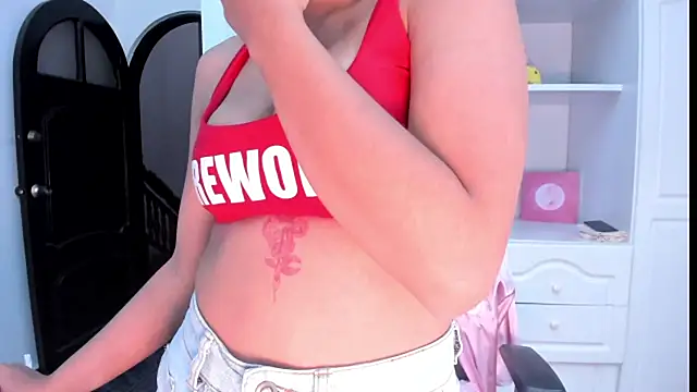  Mia Wallace online show from 12-30-24, 08:58