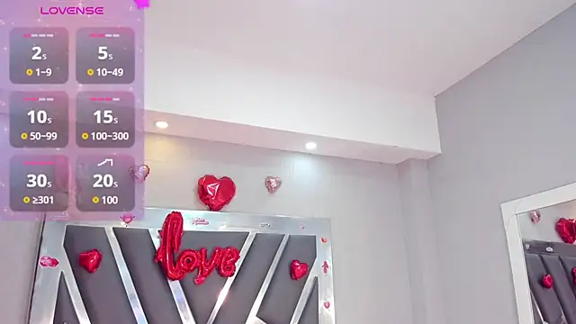  Mia Wallace online show from 02-14-25, 01:08