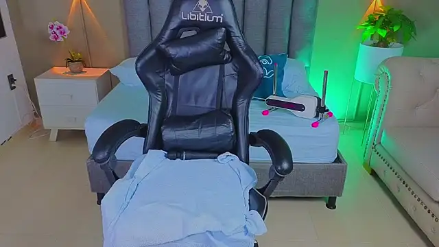 angelica dymond online show from 03-14-26, 07:20