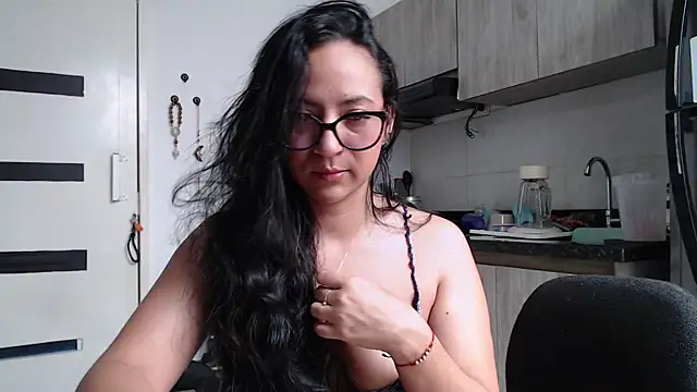 Snapshot of mariamulata chatting on 07-23-26, 05:53 mariamulata online show from 07-23-26, 05:53