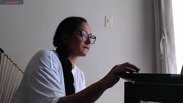 Snapshot of mariamulata chatting on 07-22-26, 04:53 mariamulata online show from 07-22-26, 04:53