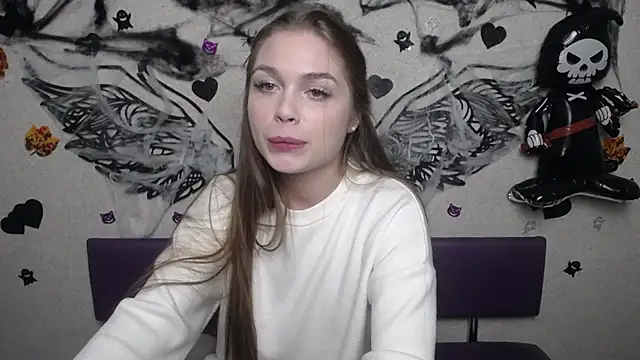 LaraPika online show from 10-26-25, 05:08