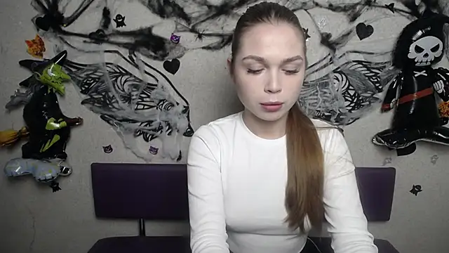 LaraPika online show from 11-09-25, 06:01