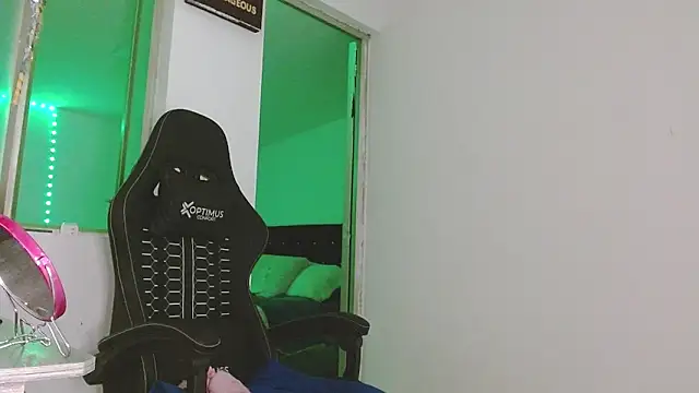 giuliana andrade online show from 03-21-26, 12:34