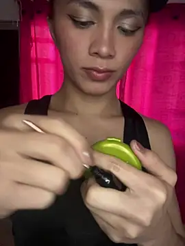 Snapshot of giuliana_andrade chatting on 02-05-25, 01:00 giuliana andrade online show from 02-05-25, 01:00