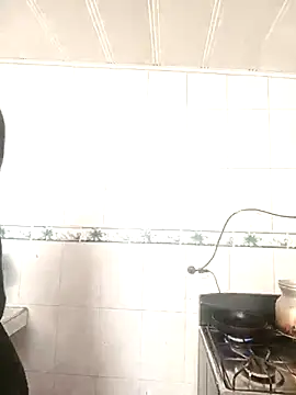 Snapshot of giuliana_andrade chatting on 12-20-24, 05:18 giuliana andrade online show from 12-20-24, 05:18