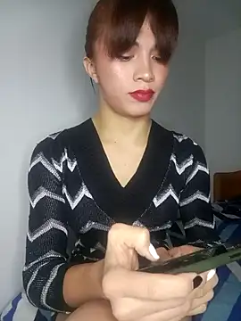 Snapshot of giuliana_andrade chatting on 02-04-25, 12:22 giuliana andrade online show from 02-04-25, 12:22