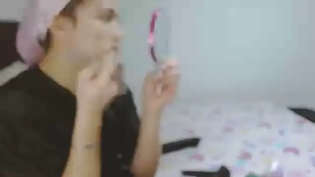 Snapshot of giuliana_andrade chatting on 09-11-25, 01:49 giuliana andrade online show from 09-11-25, 01:49