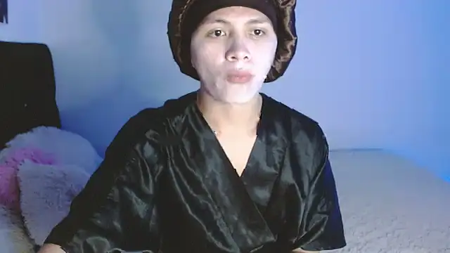 Snapshot of giuliana_andrade chatting on 10-08-25, 12:12 giuliana andrade online show from 10-08-25, 12:12