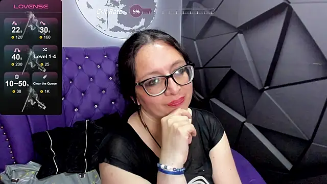 Snapshot of Caliia_Oith_ chatting on 02-01-25, 04:32 Caliia Oith online show from 02-01-25, 04:32