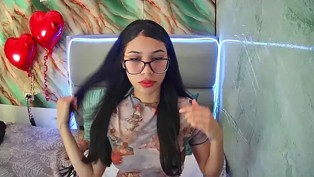 Snapshot of AmberJeong chatting on 02-10-25, 09:47 AmberJeong online show from 02-10-25, 09:47