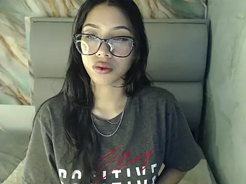 Snapshot of AmberJeong chatting on 10-08-25, 05:57 AmberJeong online show from 10-08-25, 05:57