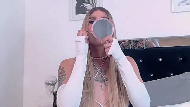 ZikaruRichie online show from 11-13-25, 10:41