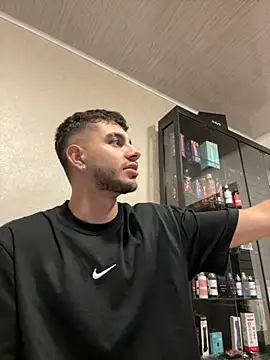 Amadeo Wild online show from 09-22-25, 03:01