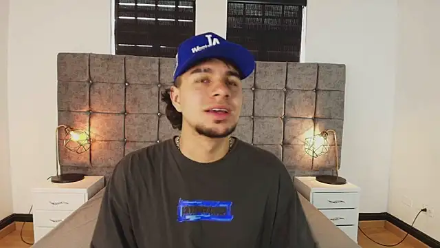 Amadeo Wild online show from 03-07-25, 01:51