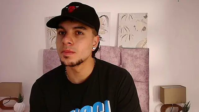 Amadeo Wild online show from 02-08-25, 03:00