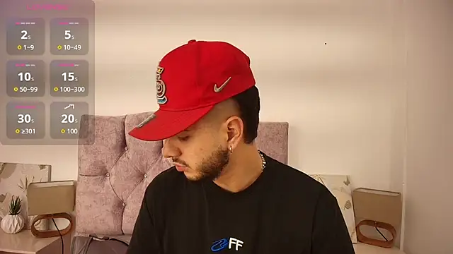 Amadeo Wild online show from 11-07-25, 02:10